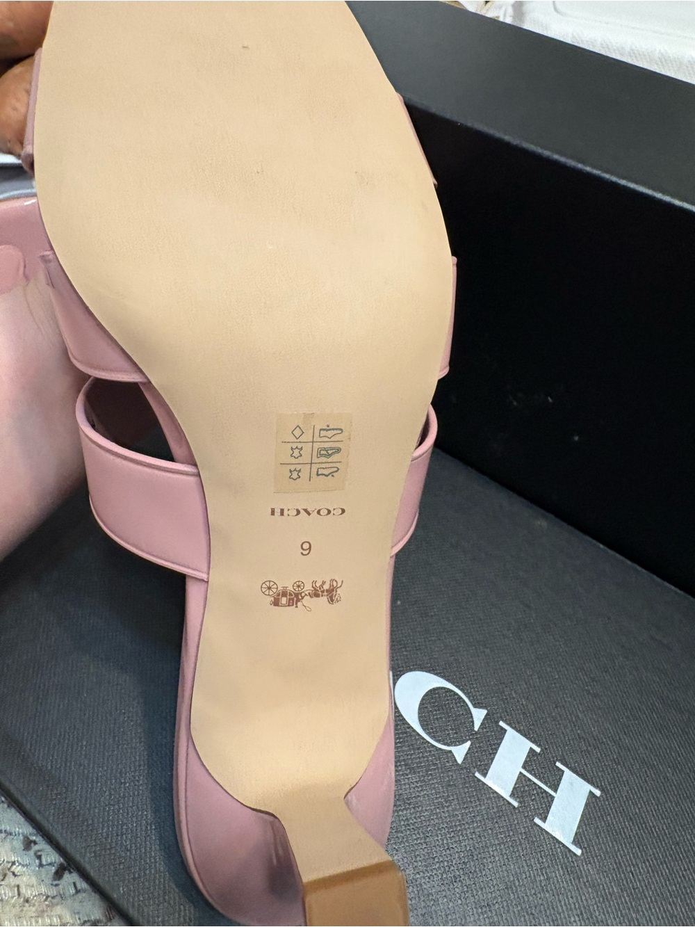 Coach Tillie 65 mm patent leather Rose Pink sandals - Picture 7 of 10